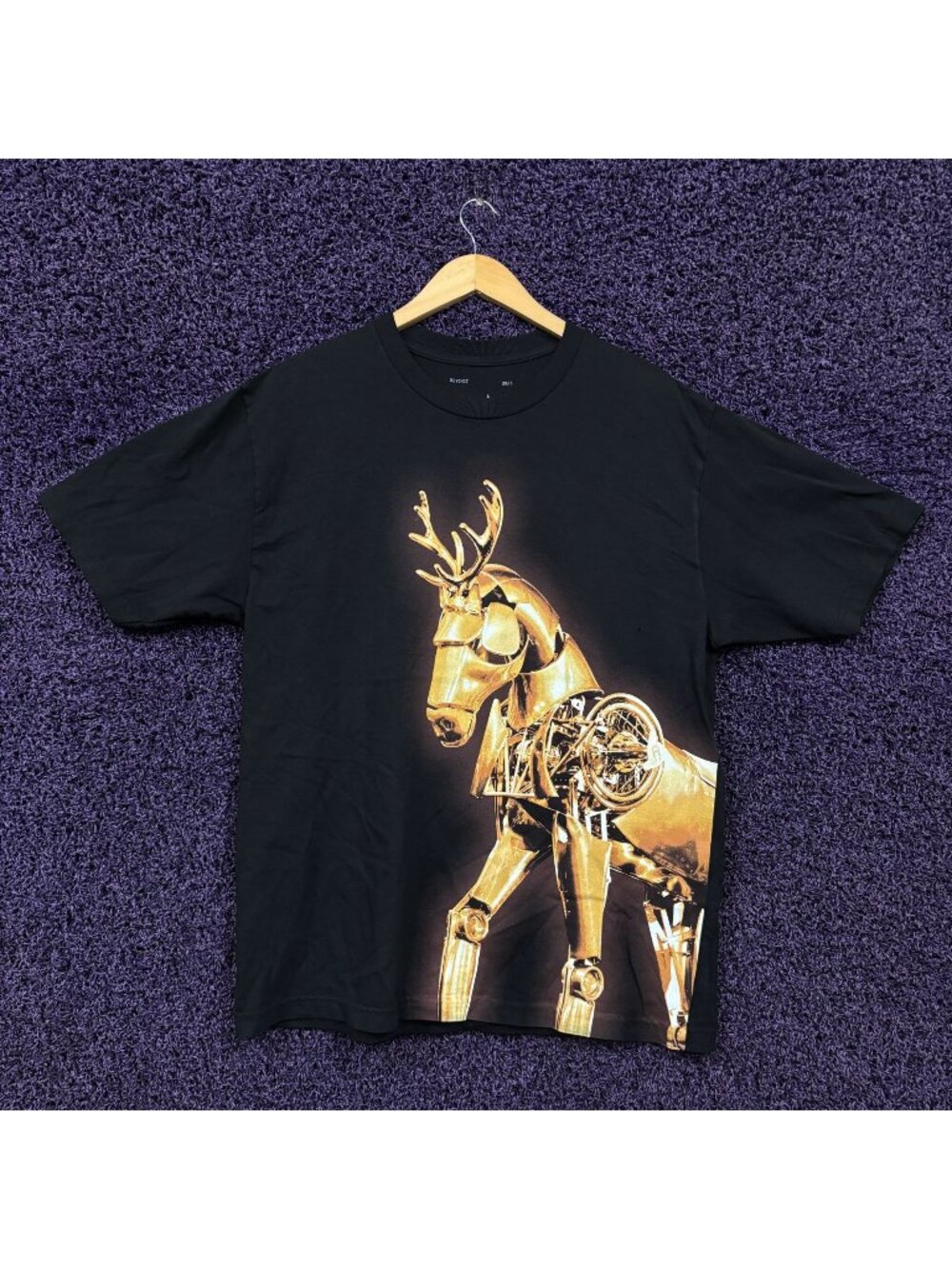 Beyoncé  Golden Reindeer T-Shirt Size Large